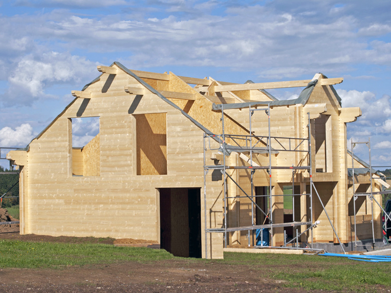 Aufbau eines Holzhauses